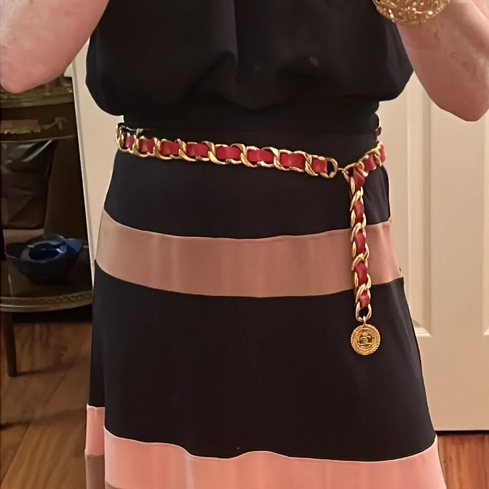 Chanel vintage red leather belt - Picture 2 of 9